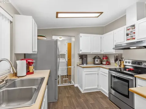 18485 SW Pacific Drive Tualatin OR 97062