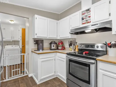 18485 SW Pacific Drive Tualatin OR 97062