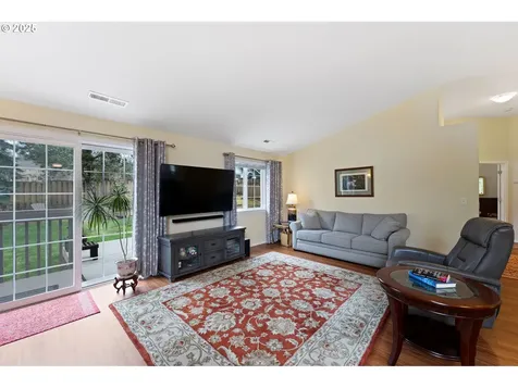 4887 R Drive Washougal WA 98671