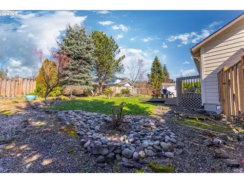 4887 R Drive Washougal WA 98671