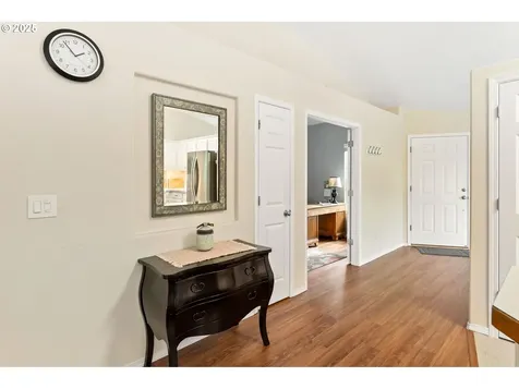 4887 R Drive Washougal WA 98671