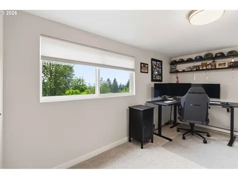 121 S Vista Way Kelso WA 98626