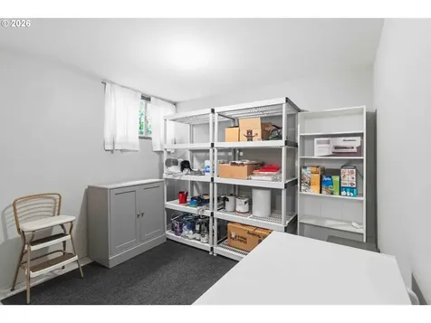 121 S Vista Way Kelso WA 98626