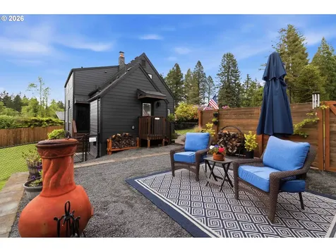 121 S Vista Way Kelso WA 98626
