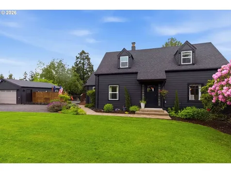 121 S Vista Way Kelso WA 98626