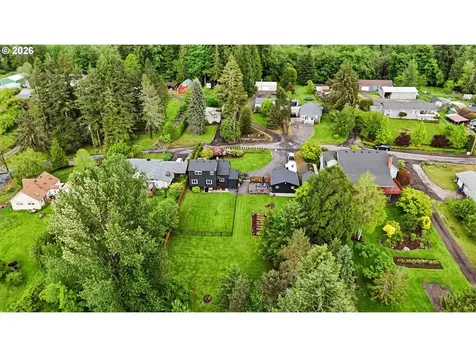 121 S Vista Way Kelso WA 98626