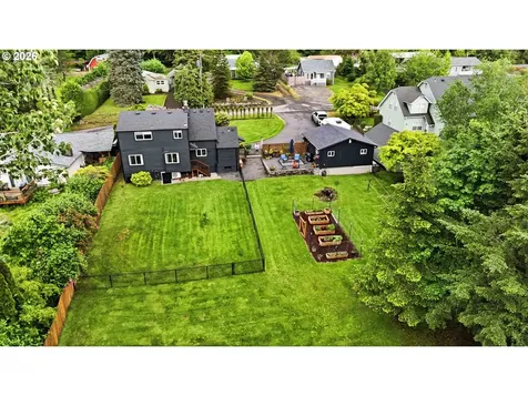 121 S Vista Way Kelso WA 98626