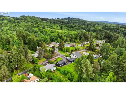 121 S Vista Way Kelso WA 98626