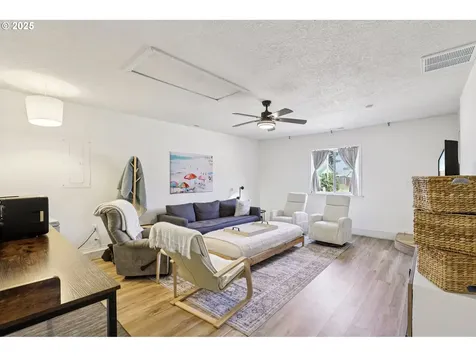 855 N 8th Street Aumsville OR 97325