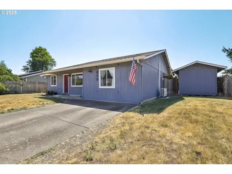 855 N 8th Street Aumsville OR 97325