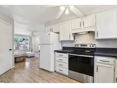 855 N 8th Street Aumsville OR 97325
