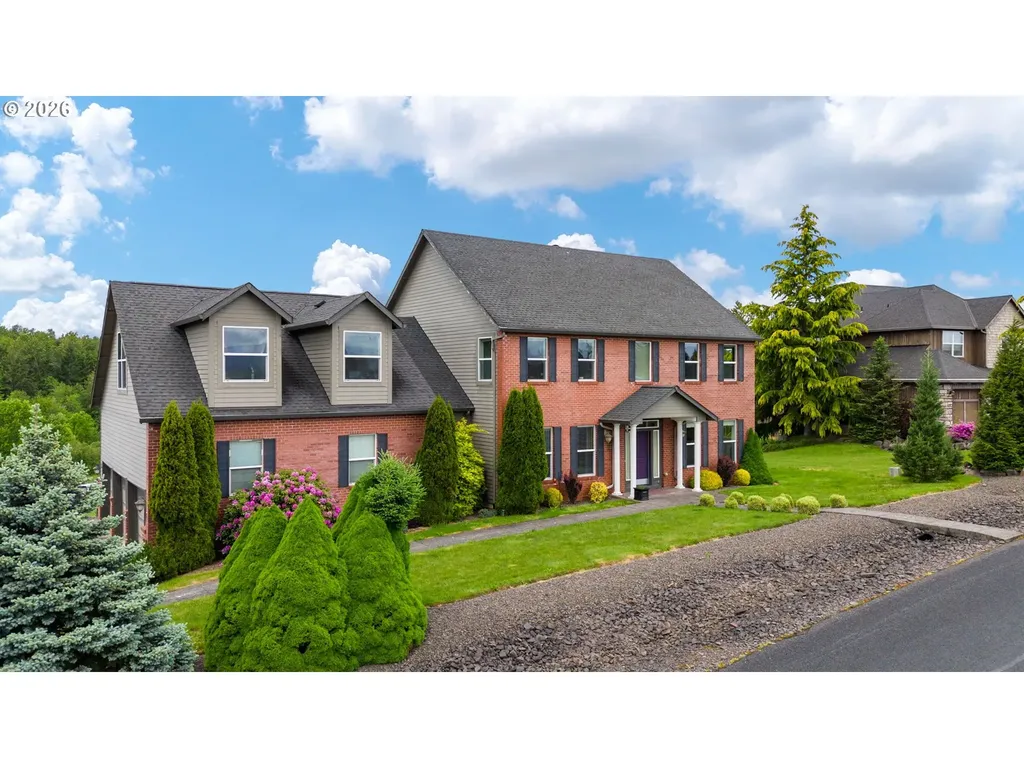 24 Empire Drive Silver Lake WA 98645