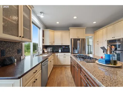 24 Empire Drive Silver Lake WA 98645