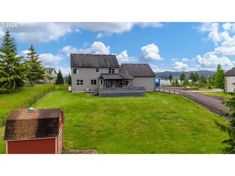 24 Empire Drive Silver Lake WA 98645