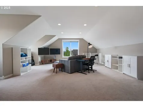 24 Empire Drive Silver Lake WA 98645