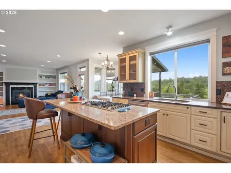 24 Empire Drive Silver Lake WA 98645