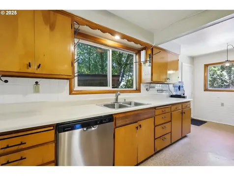 611 18th Street Washougal WA 98671