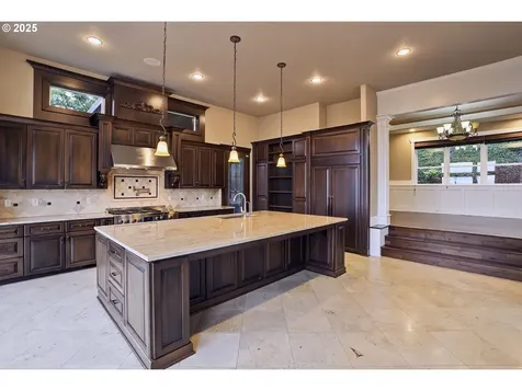 3828 NW Devoto Lane Portland OR 97229