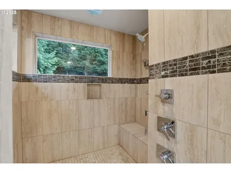 3828 NW Devoto Lane Portland OR 97229