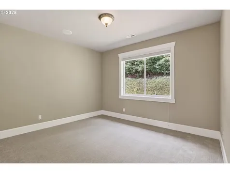 3828 NW Devoto Lane Portland OR 97229