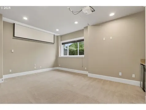 3828 NW Devoto Lane Portland OR 97229