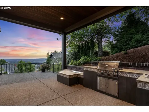 3828 NW Devoto Lane Portland OR 97229