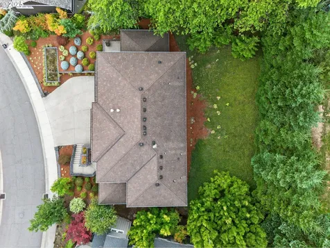 3828 NW Devoto Lane Portland OR 97229