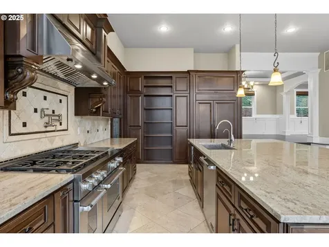 3828 NW Devoto Lane Portland OR 97229