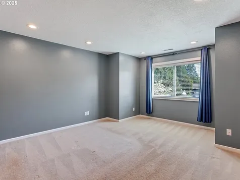21463 SW Christensen Court Tualatin OR 97062