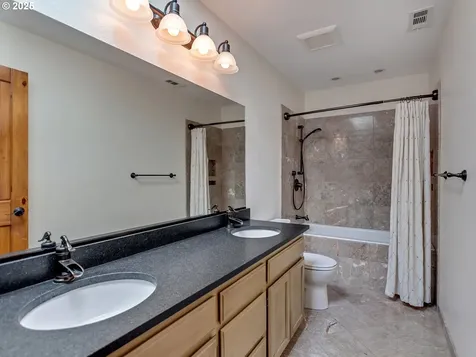 21463 SW Christensen Court Tualatin OR 97062
