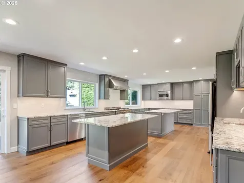 21463 SW Christensen Court Tualatin OR 97062