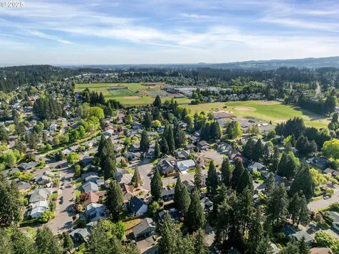 21463 SW Christensen Court Tualatin OR 97062