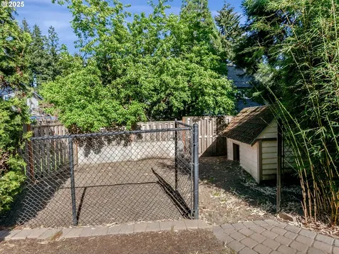 21463 SW Christensen Court Tualatin OR 97062