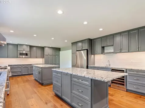 21463 SW Christensen Court Tualatin OR 97062
