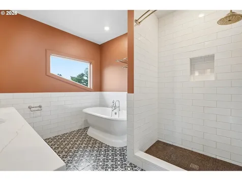 160 SE 19th Street Troutdale OR 97060