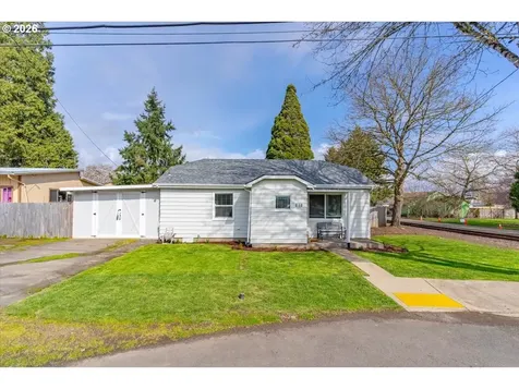 212 Picture Street Independence OR 97351