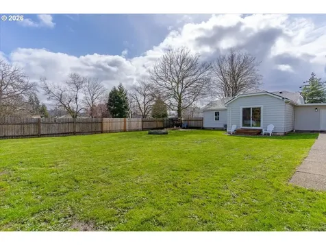 212 Picture Street Independence OR 97351