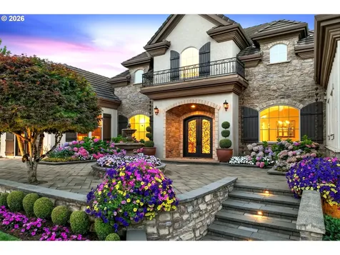 5823 NW El Rey Drive Camas WA 98607