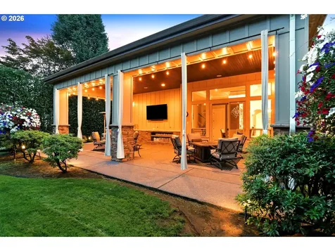 5823 NW El Rey Drive Camas WA 98607
