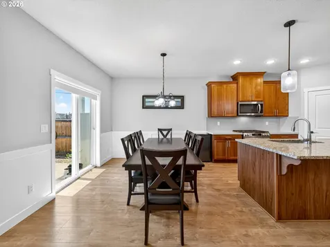 5132 Meteor Avenue Salem OR 97305