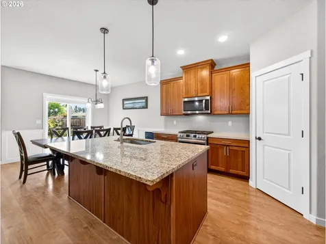 5132 Meteor Avenue Salem OR 97305