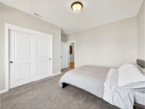 5132 Meteor Avenue Salem OR 97305