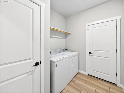 5132 Meteor Avenue Salem OR 97305