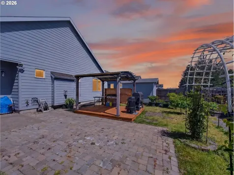 5132 Meteor Avenue Salem OR 97305