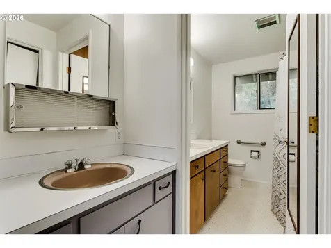 38730 Natures Garden Street Springfield OR 97478
