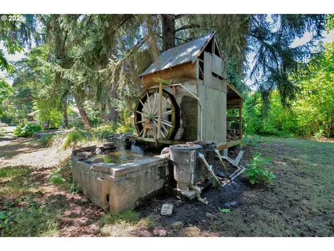79080 N River Road Cottage Grove OR 97424