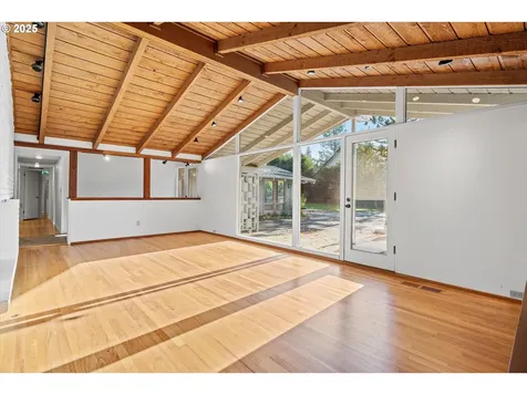 5455 SW 87th Avenue Portland OR 97225