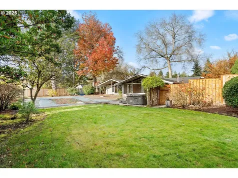 5455 SW 87th Avenue Portland OR 97225