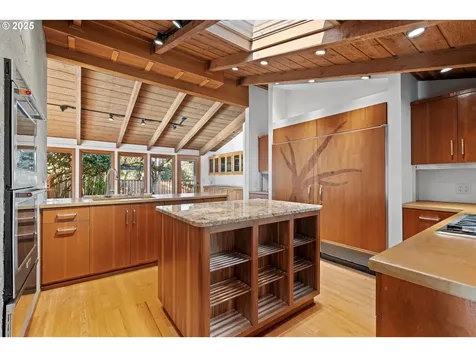5455 SW 87th Avenue Portland OR 97225