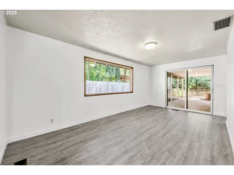 26019 Marina Road Veneta OR 97487